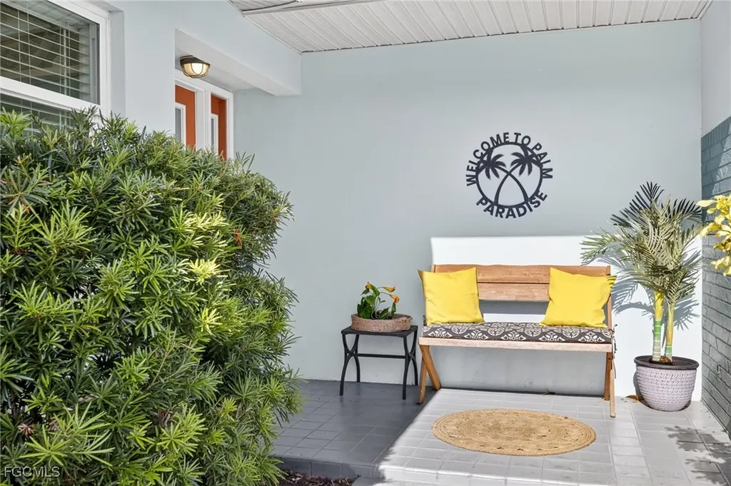 138 SE 40th Street Cape Coral FL 33904