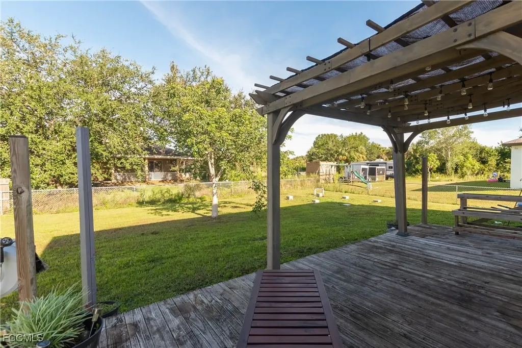 6139 Hershey Avenue Fort Myers FL 33905