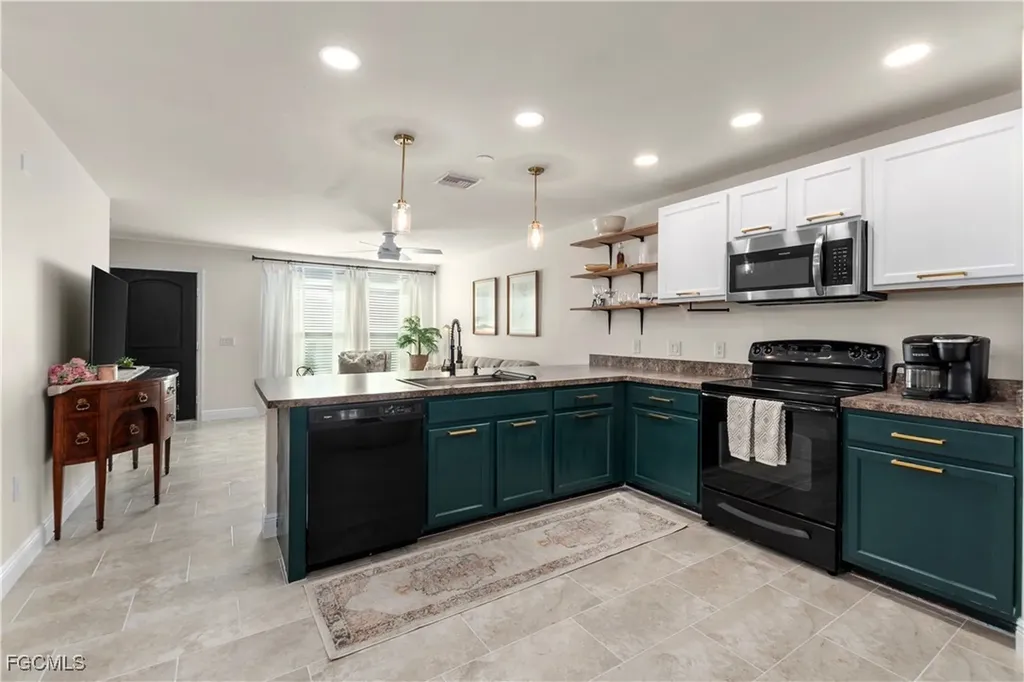 6139 Hershey Avenue Fort Myers FL 33905