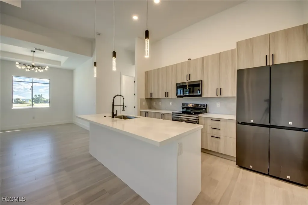 1531 NW 40th Place Cape Coral FL 33993