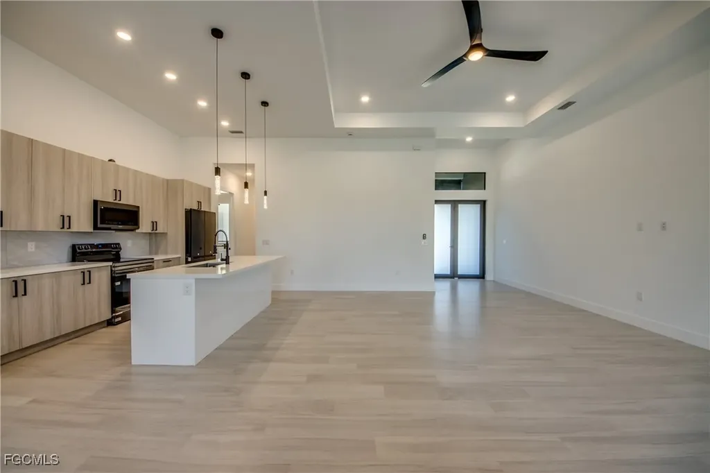 1531 NW 40th Place Cape Coral FL 33993