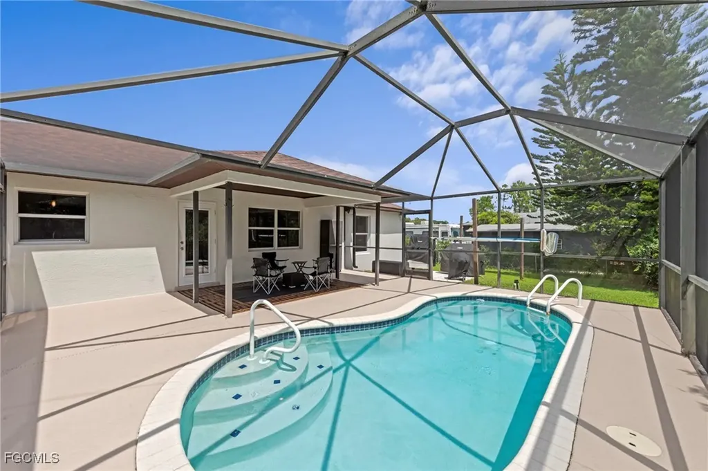 816 Agnes Avenue Lehigh Acres FL 33971