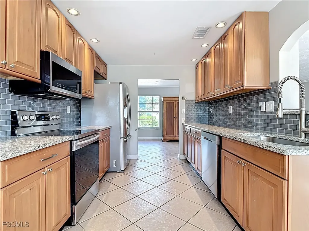 5351 Chippendale Circle E Fort Myers FL 33919