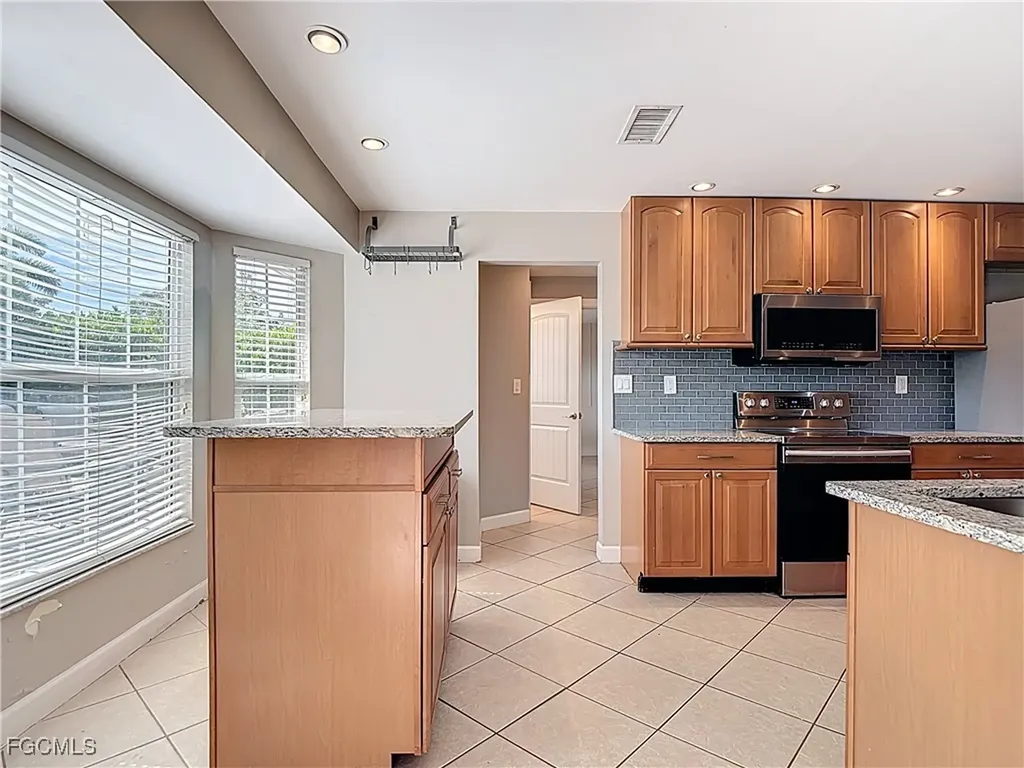 5351 Chippendale Circle E Fort Myers FL 33919