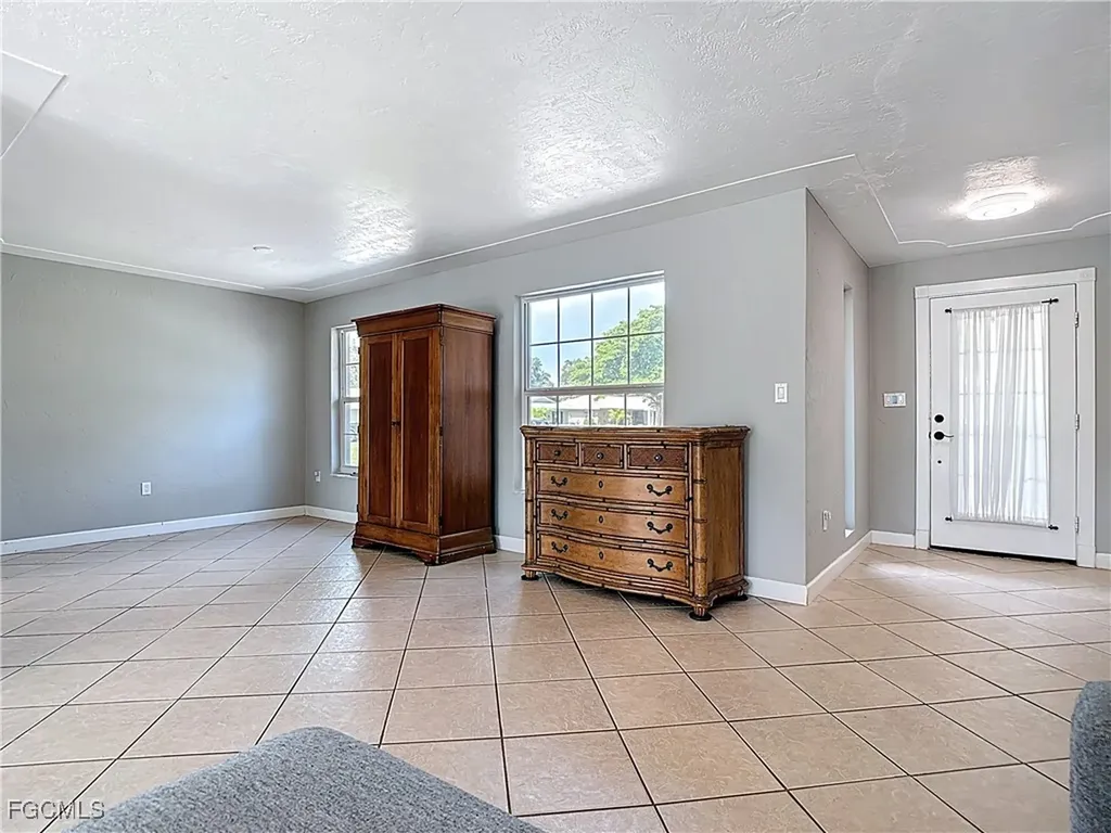 5351 Chippendale Circle E Fort Myers FL 33919