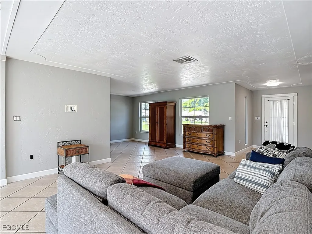 5351 Chippendale Circle E Fort Myers FL 33919