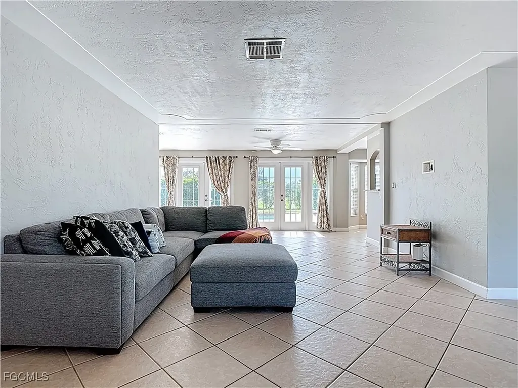 5351 Chippendale Circle E Fort Myers FL 33919