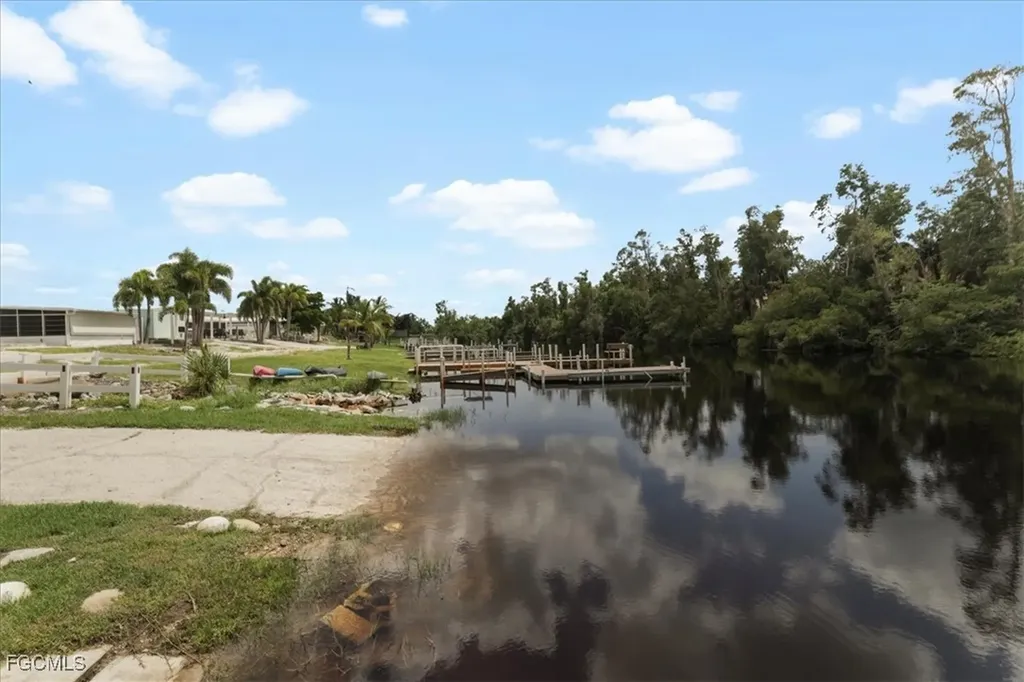 5773 Pink Panther Drive Fort Myers FL 33908