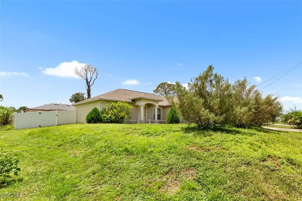3309 19th Street W Lehigh Acres FL 33971