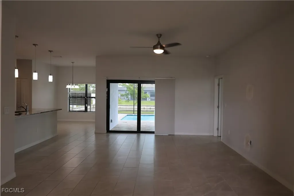 703 SW 26th Terrace Cape Coral FL 33914