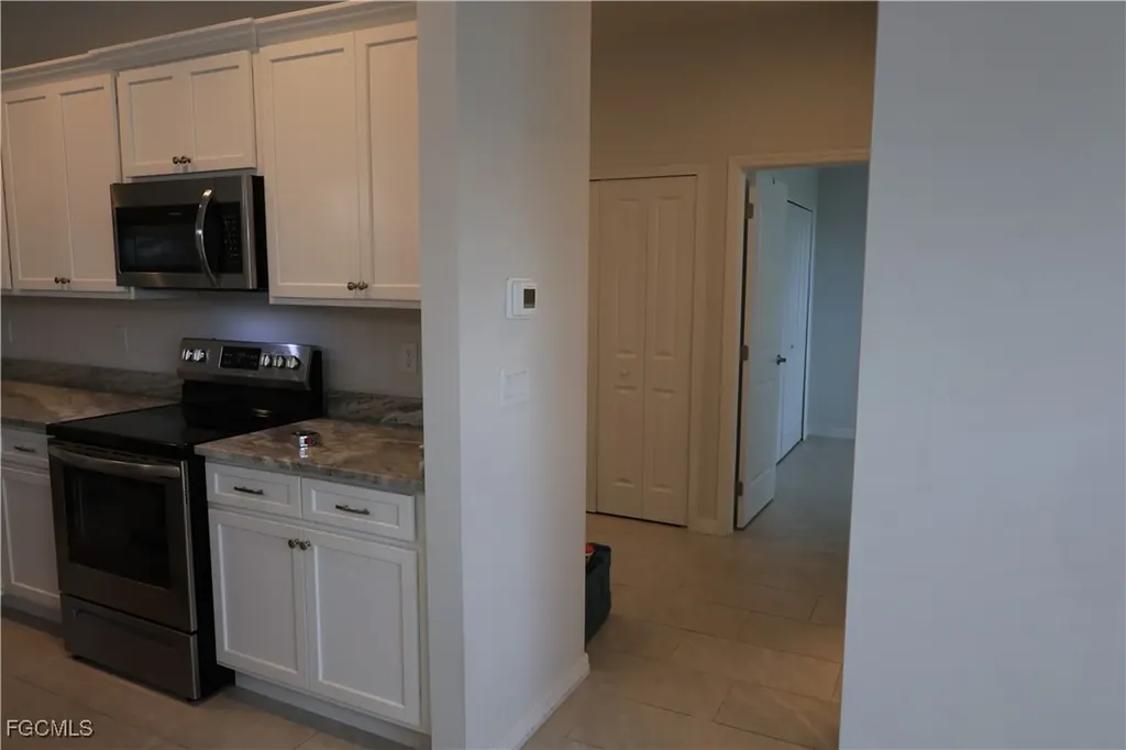 703 SW 26th Terrace Cape Coral FL 33914