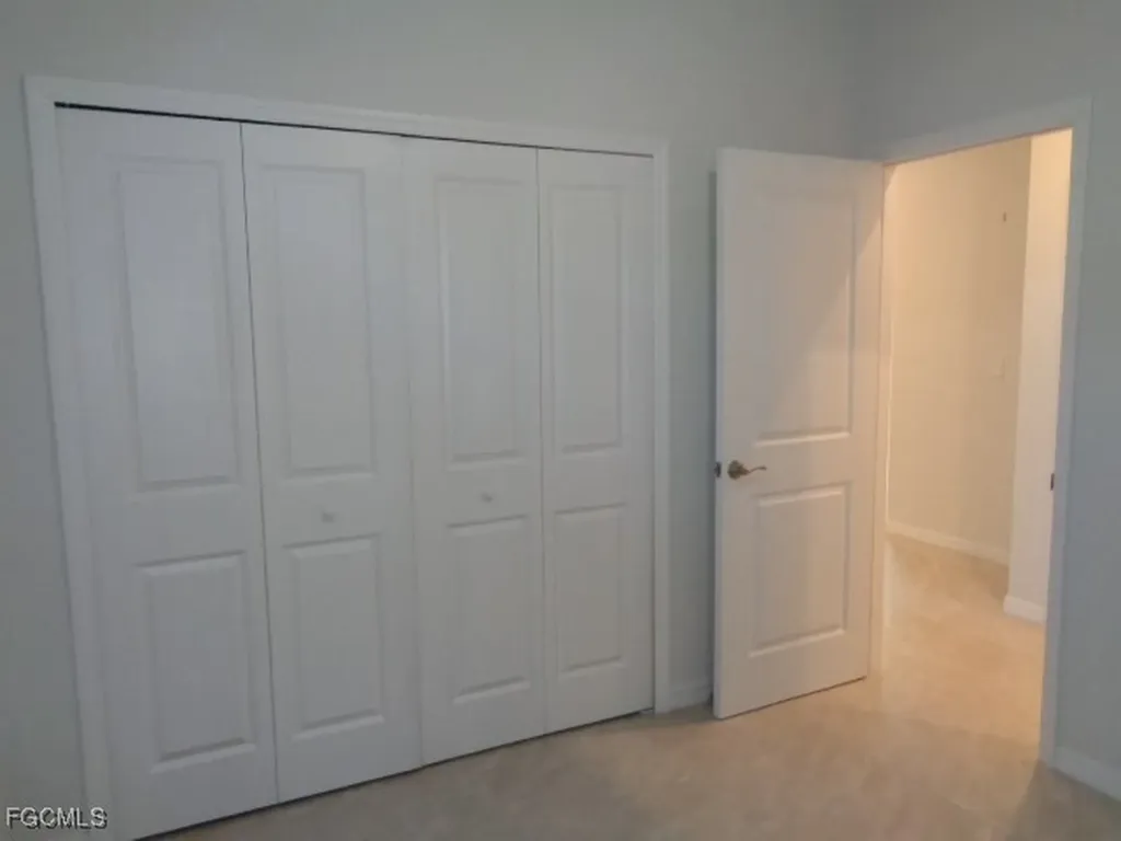 703 SW 26th Terrace Cape Coral FL 33914