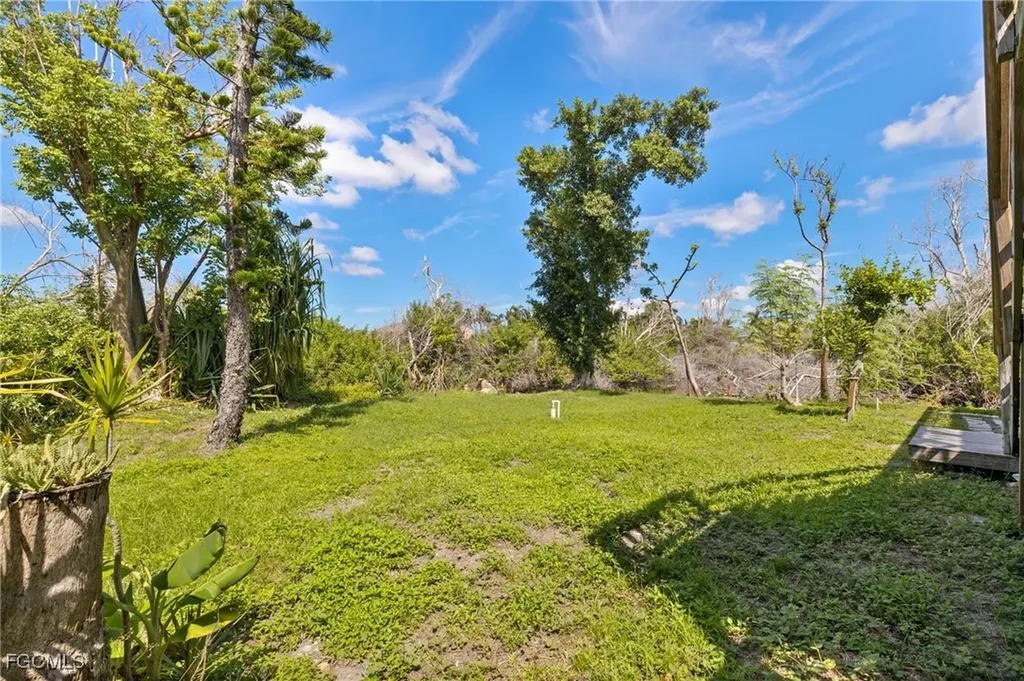 16600 Wisteria Drive Fort Myers FL 33908