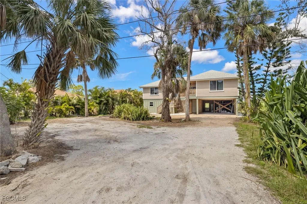 16600 Wisteria Drive Fort Myers FL 33908