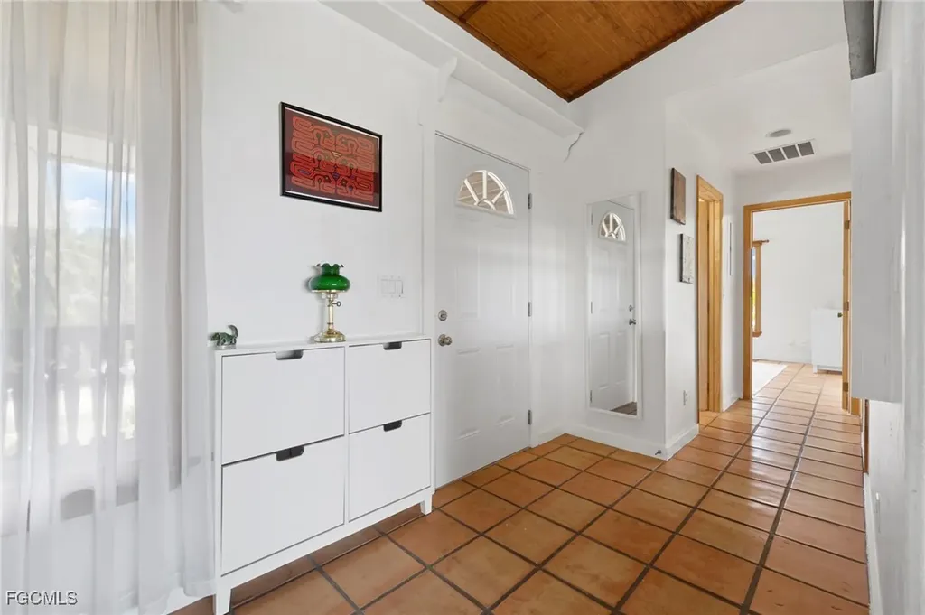 16600 Wisteria Drive Fort Myers FL 33908