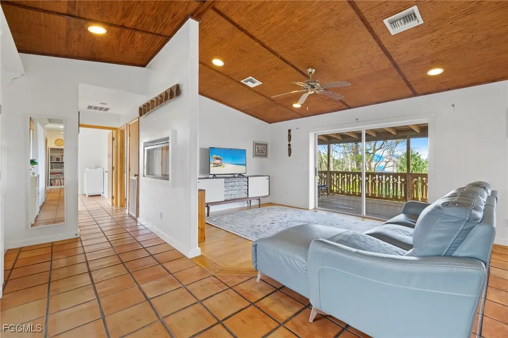 16600 Wisteria Drive Fort Myers FL 33908