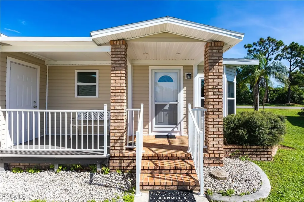 19867 Eagle Trace Court North Fort Myers FL 33903