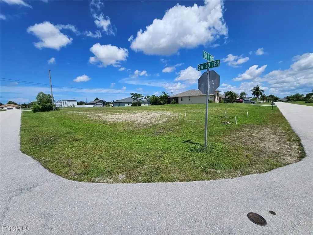 3016 SW 7th Avenue Cape Coral FL 33914