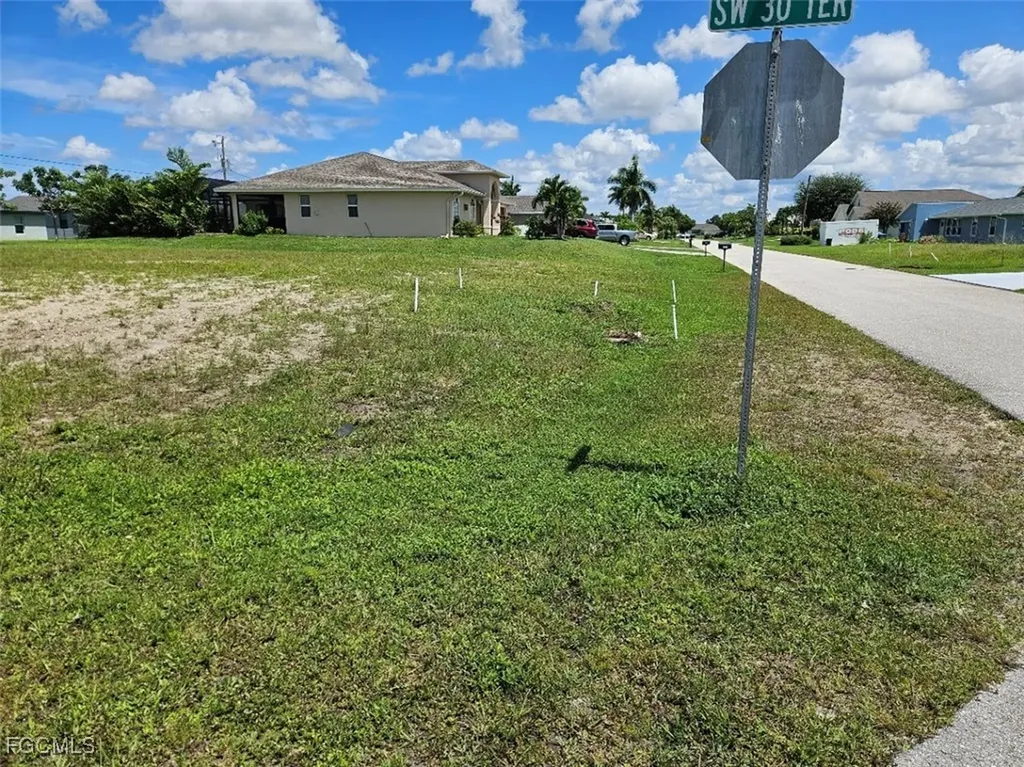 3016 SW 7th Avenue Cape Coral FL 33914