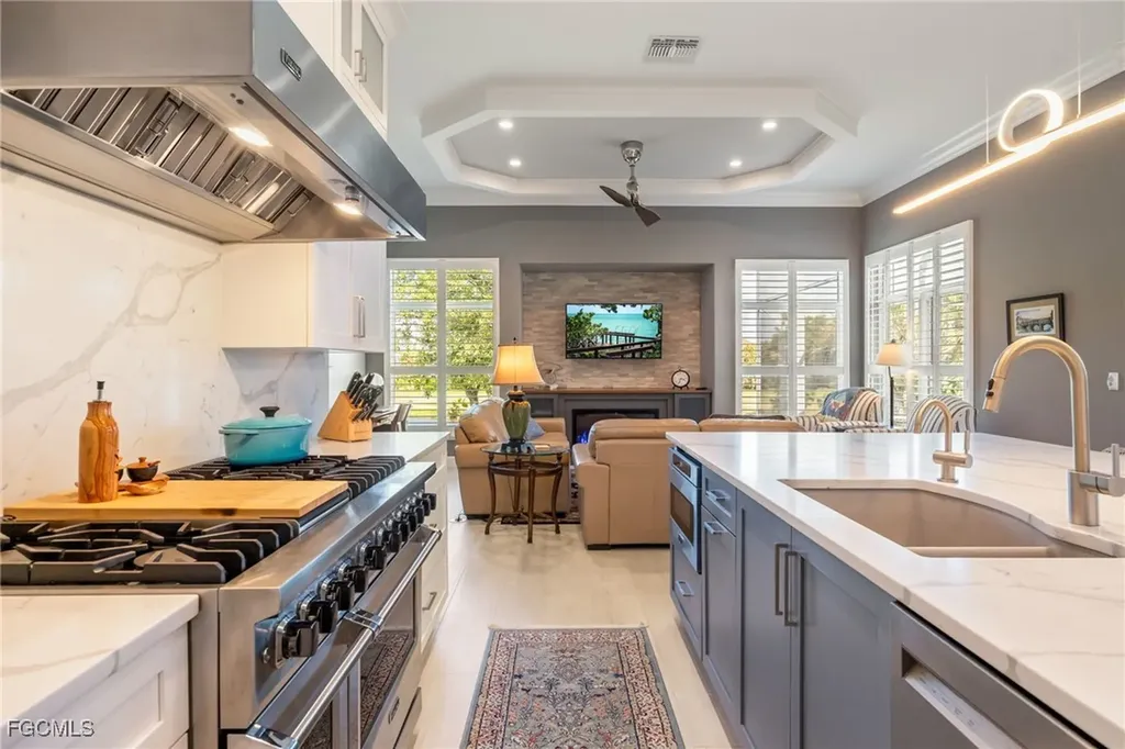 710 Birdie View Point Sanibel FL 33957