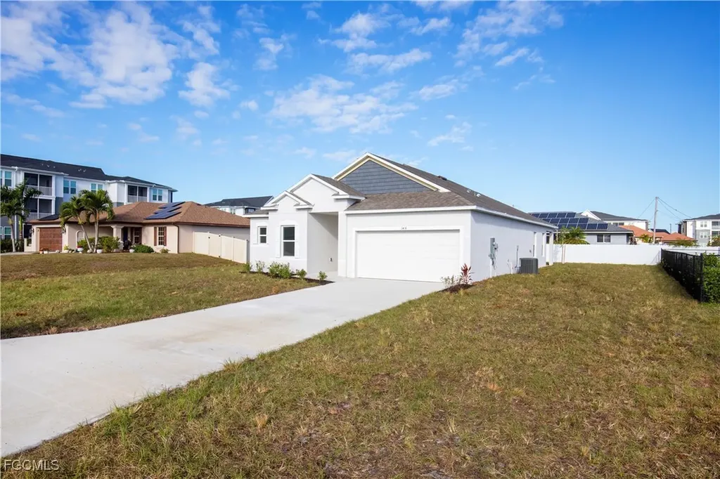 1431 SW 4th Lane Cape Coral FL 33991