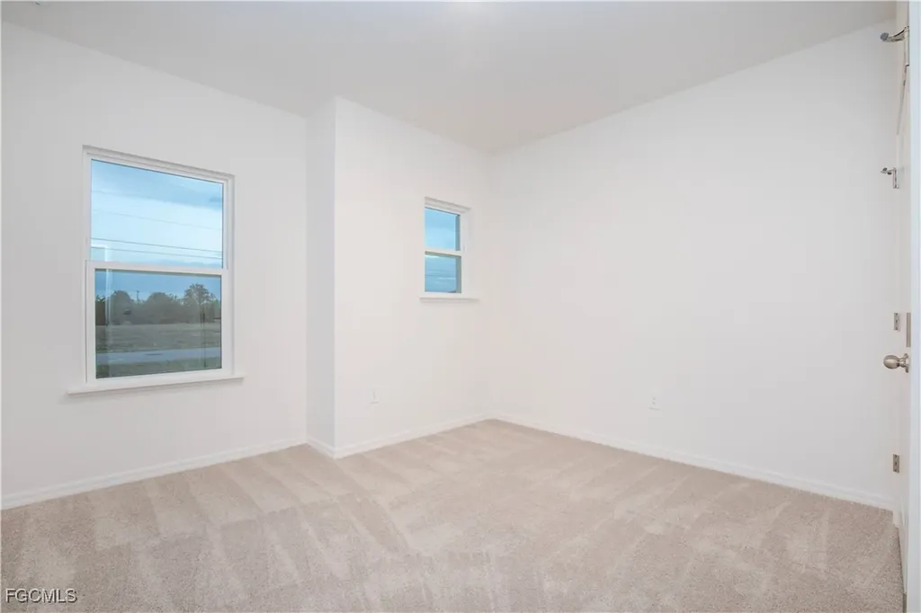 1431 SW 4th Lane Cape Coral FL 33991