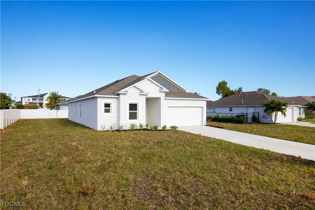 1431 SW 4th Lane Cape Coral FL 33991