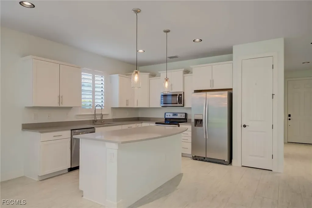 15724 Angelica Drive Alva FL 33920