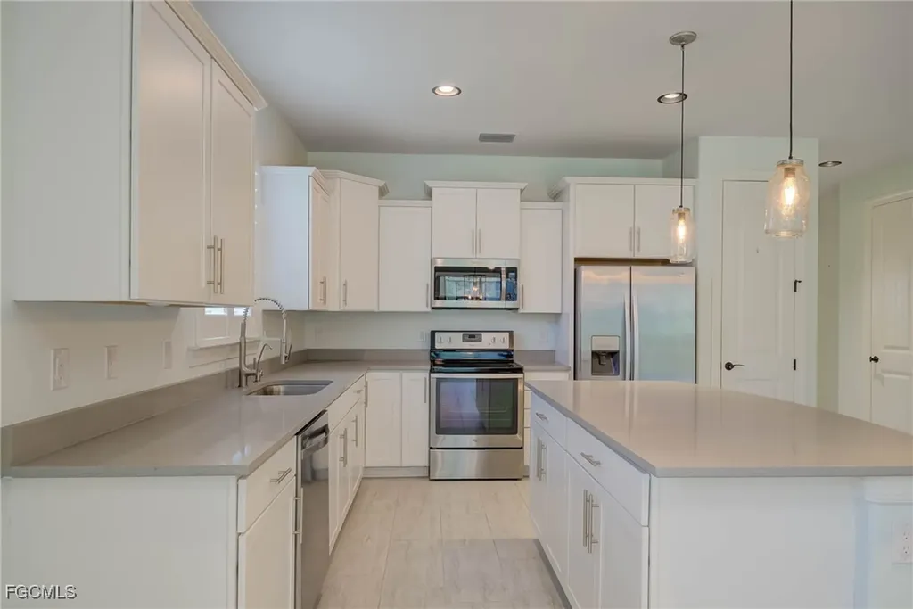 15724 Angelica Drive Alva FL 33920