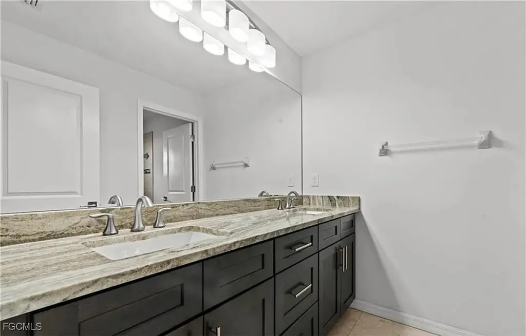 3734 SE 3rd Place Cape Coral FL 33904