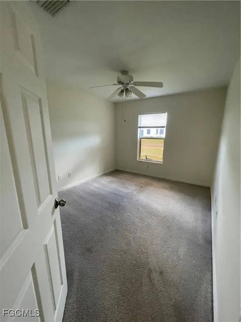 1037 NE 19th Street Cape Coral FL 33909