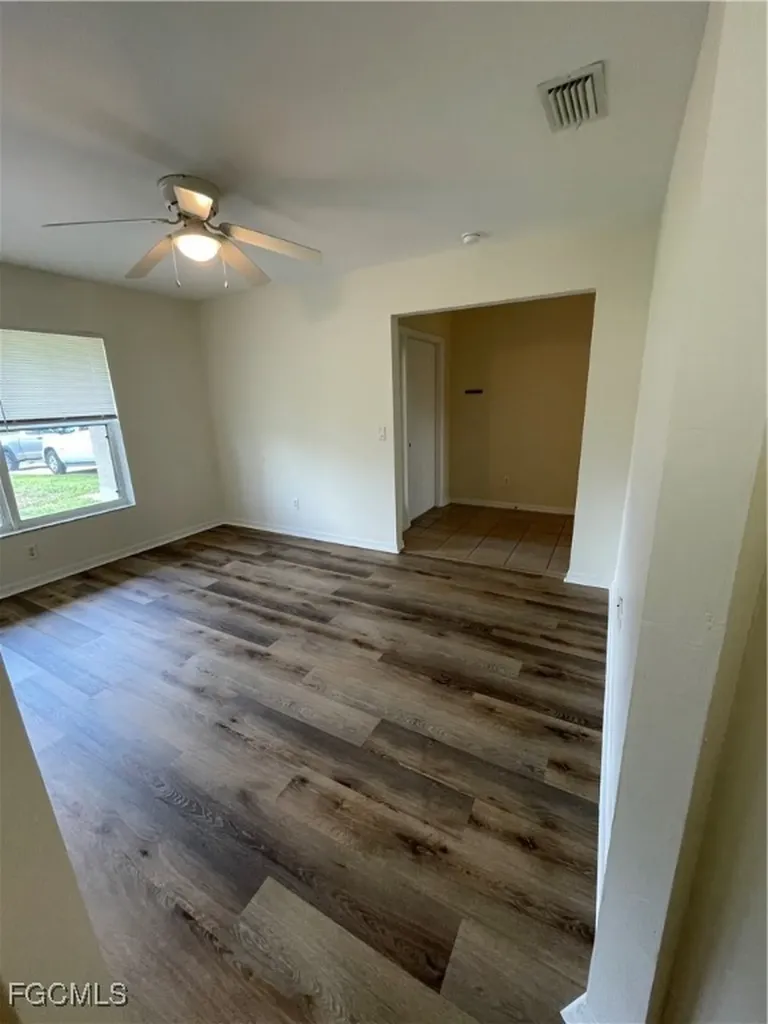 1037 NE 19th Street Cape Coral FL 33909