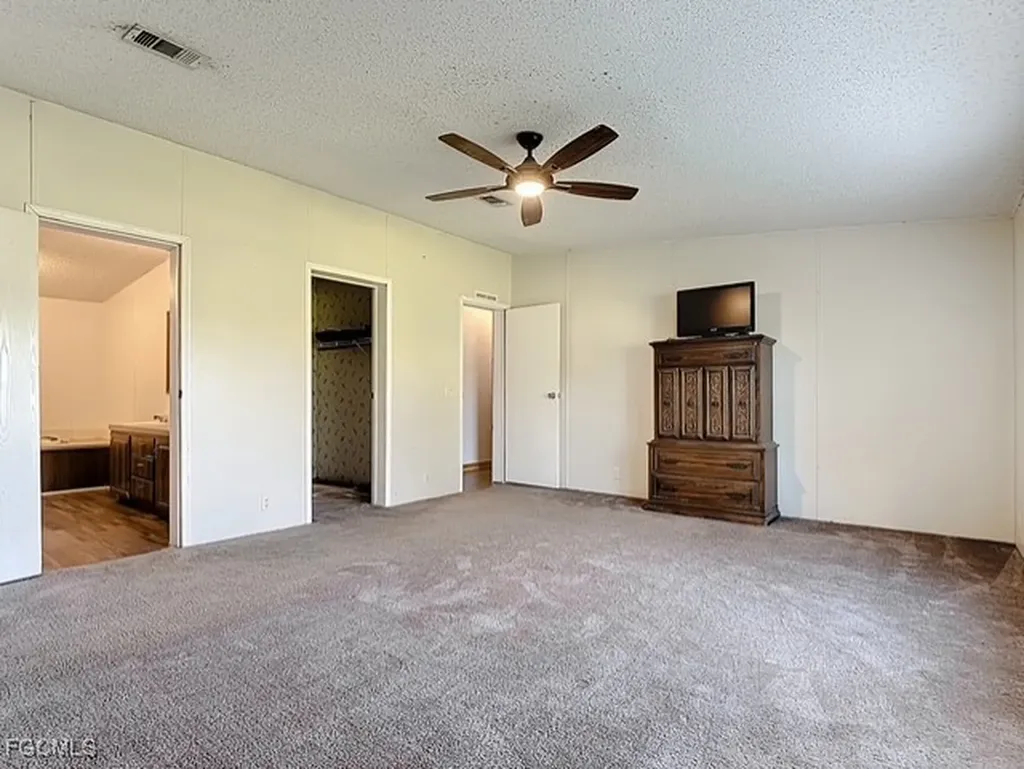 1320 Seminole Avenue Labelle FL 33935