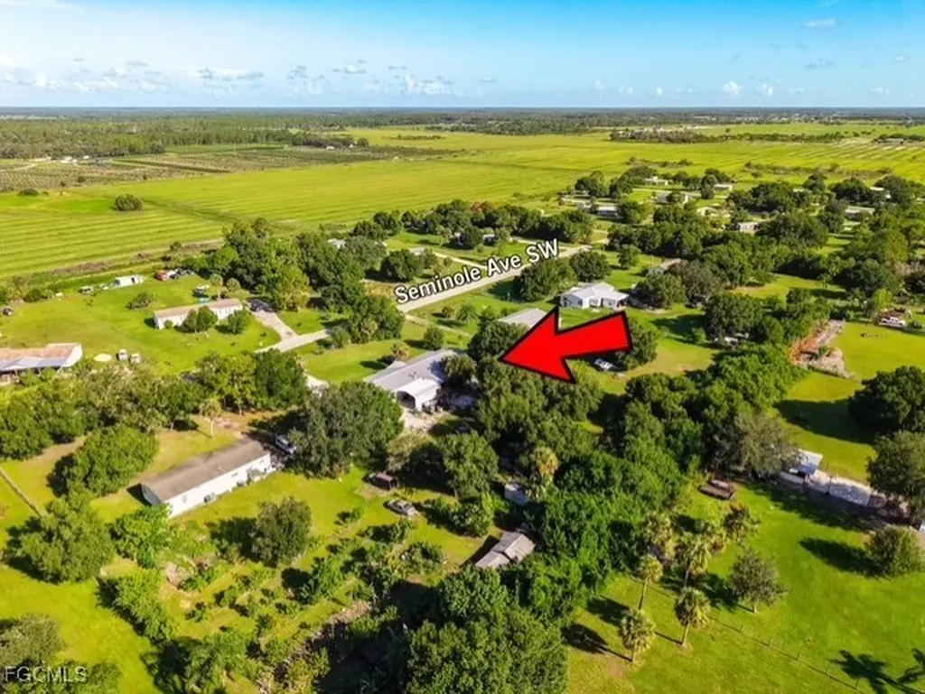 1320 Seminole Avenue Labelle FL 33935