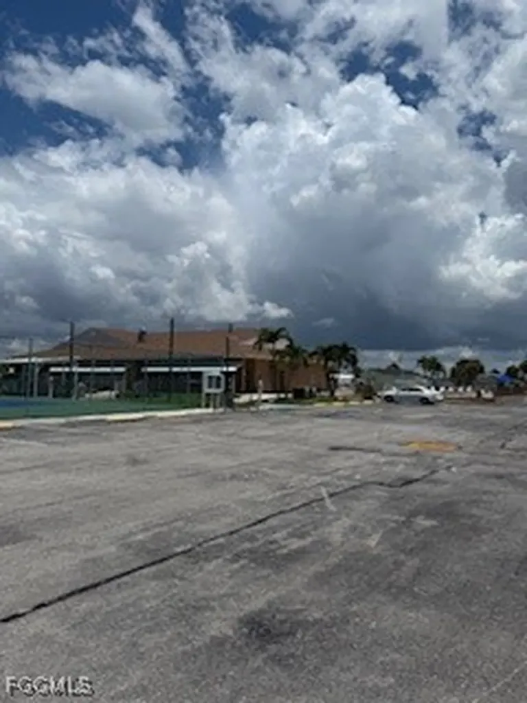 19681 #369 Summerlin Road Fort Myers FL 33908