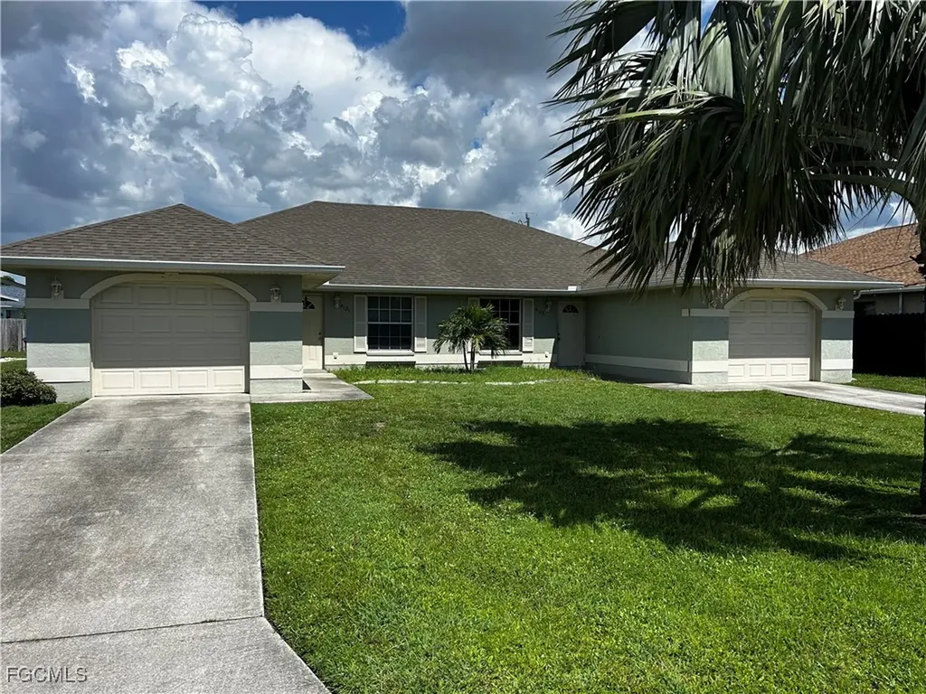 4121 & 4123 SW 7th Place Cape Coral FL 33914