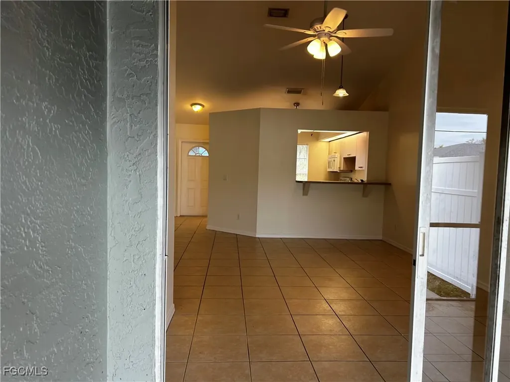 4121 & 4123 SW 7th Place Cape Coral FL 33914
