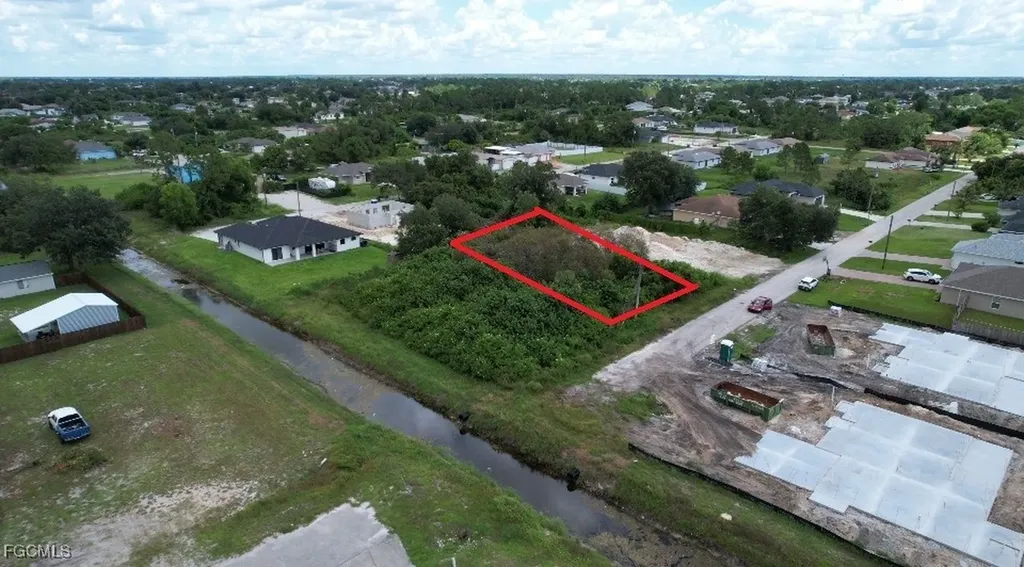 3816 34th Street SW Lehigh Acres FL 33976