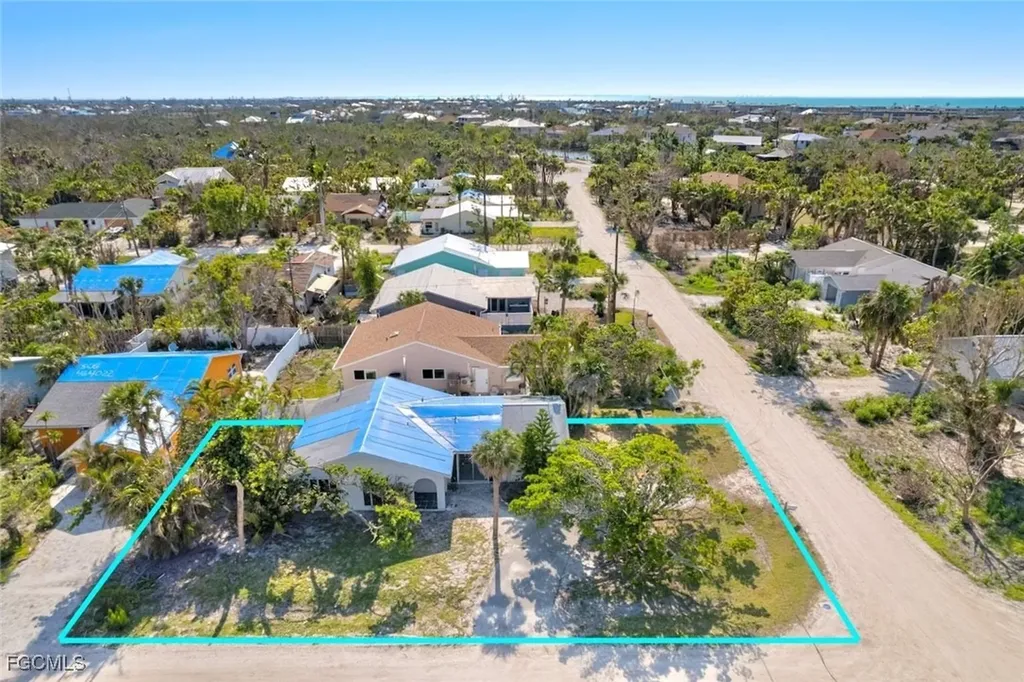 1683 Atlanta Plaza Drive Sanibel FL 33957