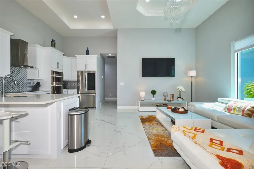 128 SW 31st Place Cape Coral FL 33991