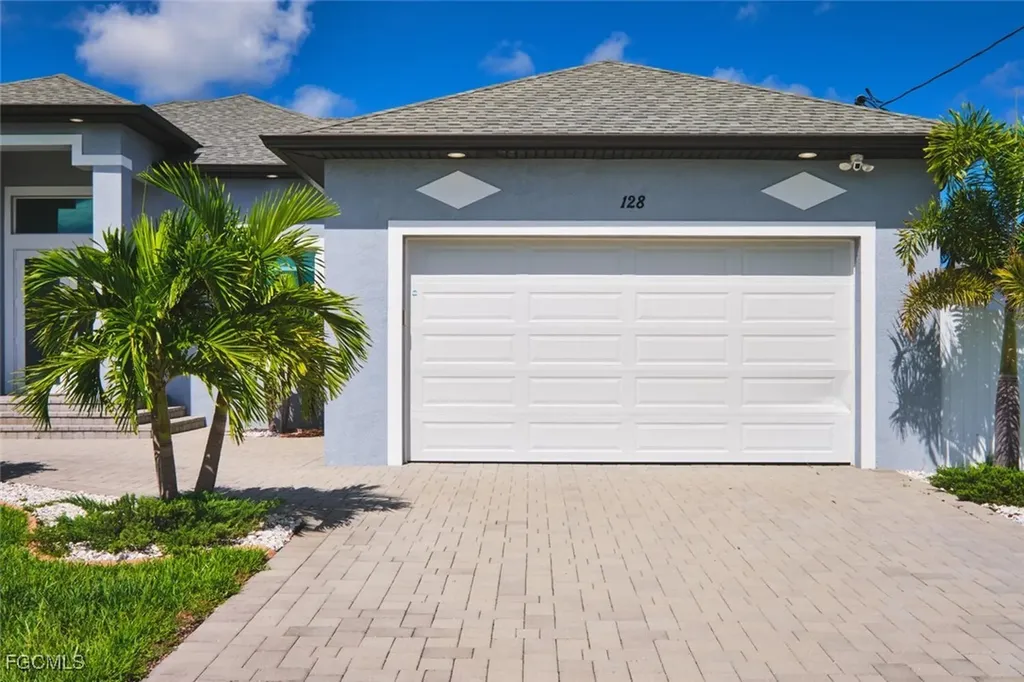 128 SW 31st Place Cape Coral FL 33991