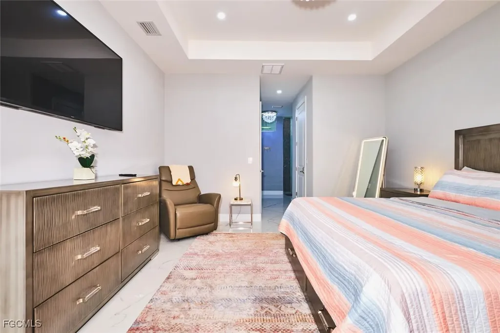 128 SW 31st Place Cape Coral FL 33991