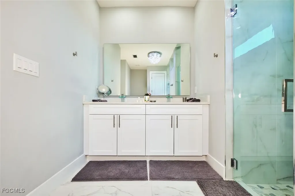 128 SW 31st Place Cape Coral FL 33991