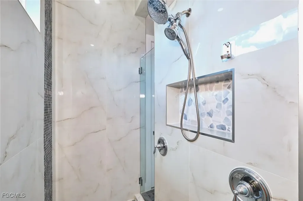 128 SW 31st Place Cape Coral FL 33991