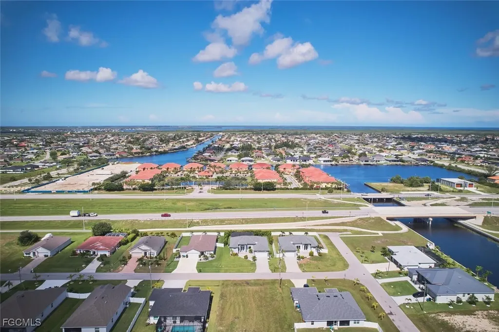 128 SW 31st Place Cape Coral FL 33991