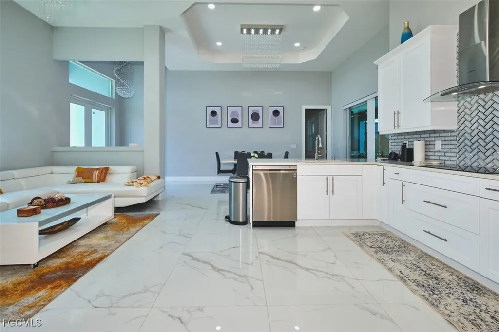 128 SW 31st Place Cape Coral FL 33991