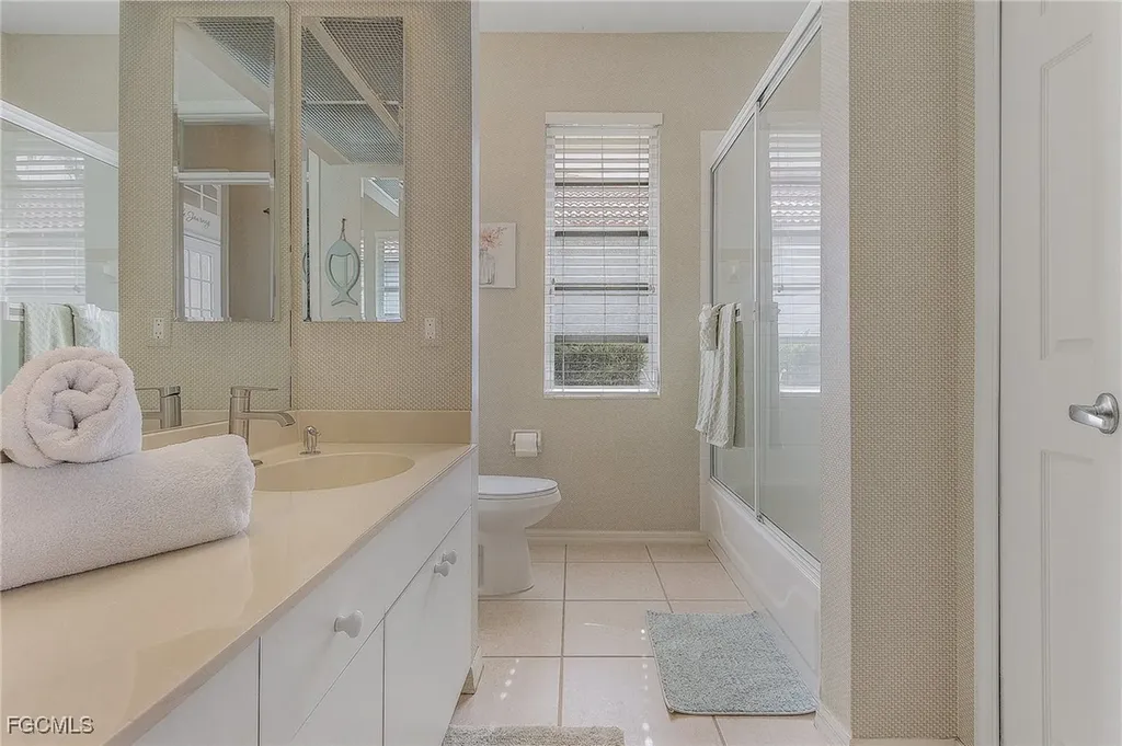 5323 SW 28th Place Cape Coral FL 33914