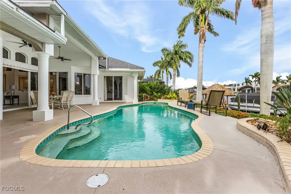 5323 SW 28th Place Cape Coral FL 33914