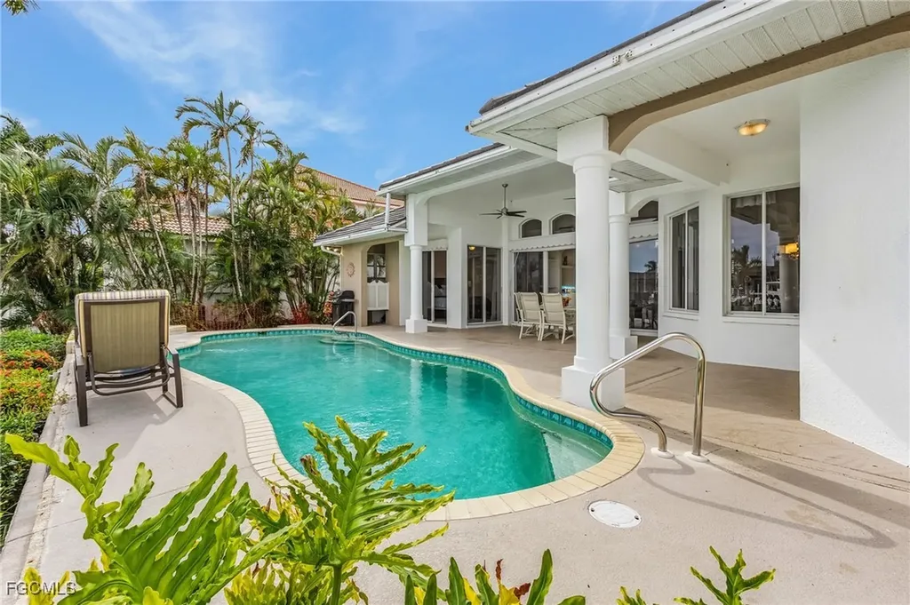 5323 SW 28th Place Cape Coral FL 33914