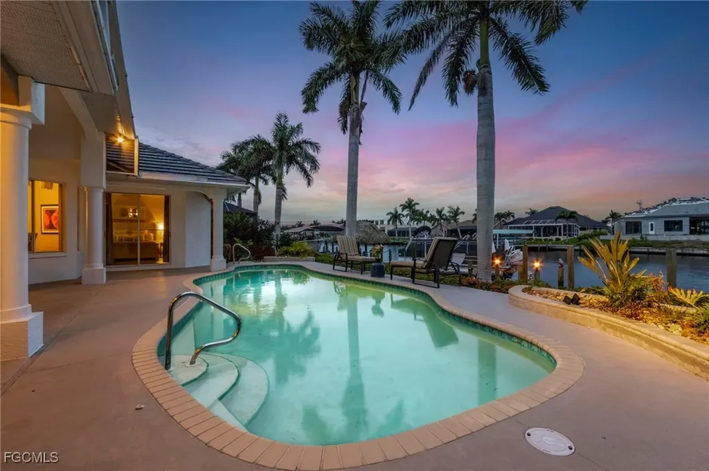 5323 SW 28th Place Cape Coral FL 33914